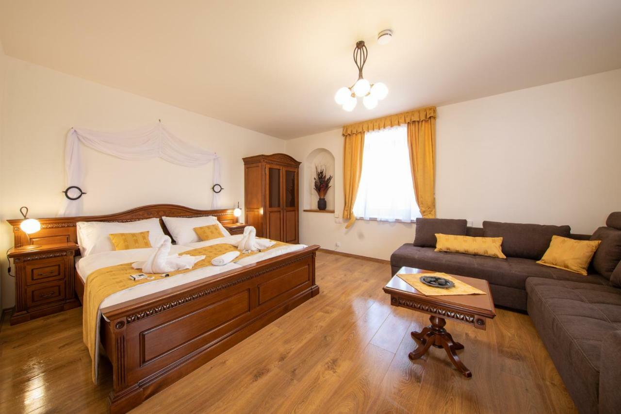 Residence Safari Resort - Chateau Borovany  Exterior photo
